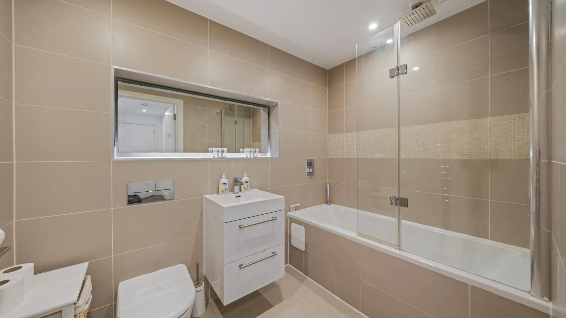 Riverside 1Br With Easy Transport 20Min To City Centre London
