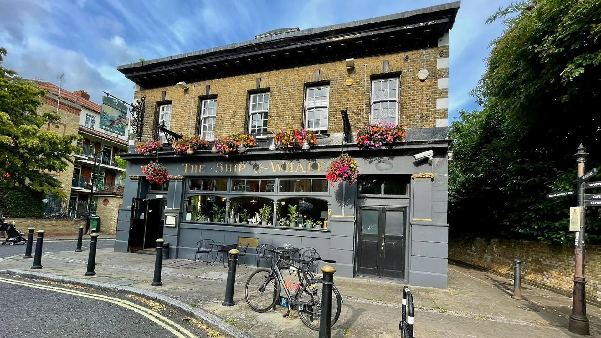 Apartment Riverside 1Br With Easy Transport 20Min To City Centre London
