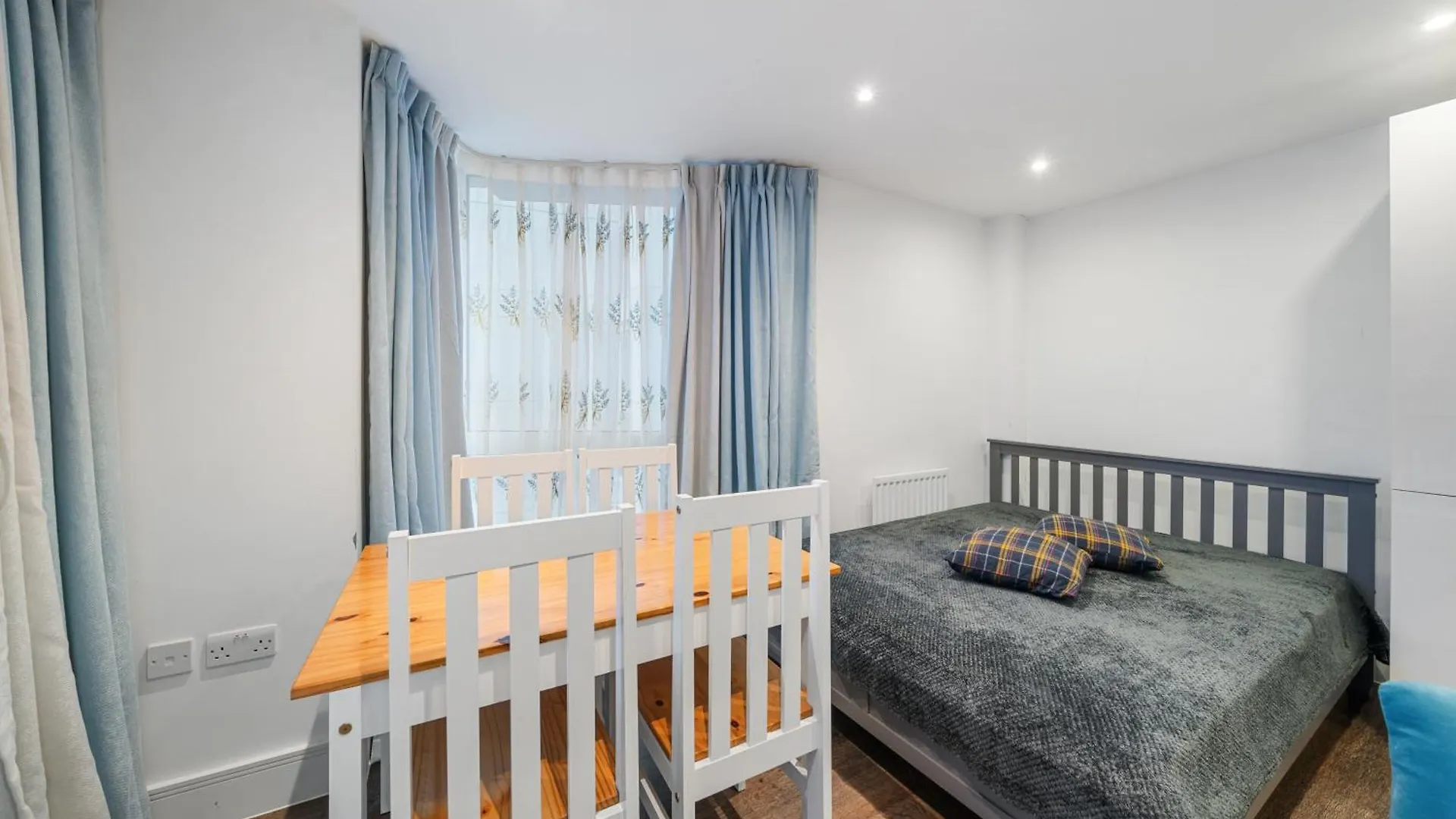 Apartment Riverside 1Br With Easy Transport 20Min To City Centre London